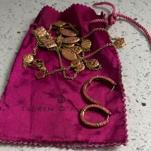Designer Lauren G Adams necklace & earrings set with pouch